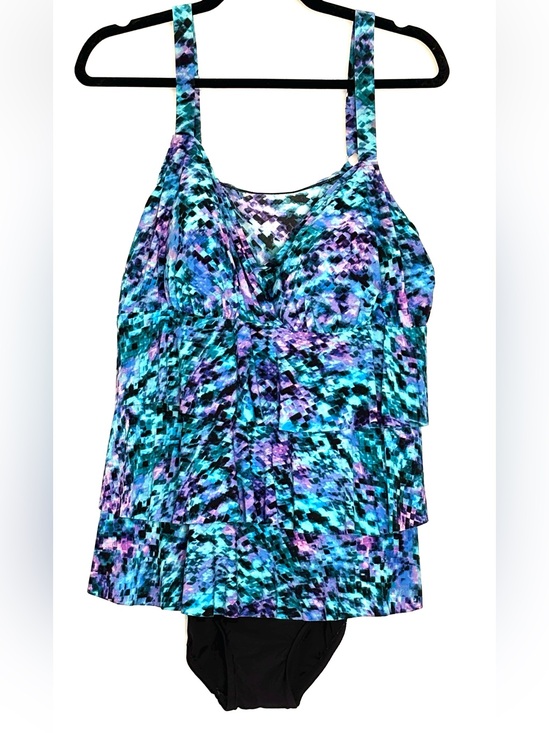 croft & barrow Other - Croft & Barrow Tiered Ruffle Tummy Slimmer One Piece Swimsuit Size 18W